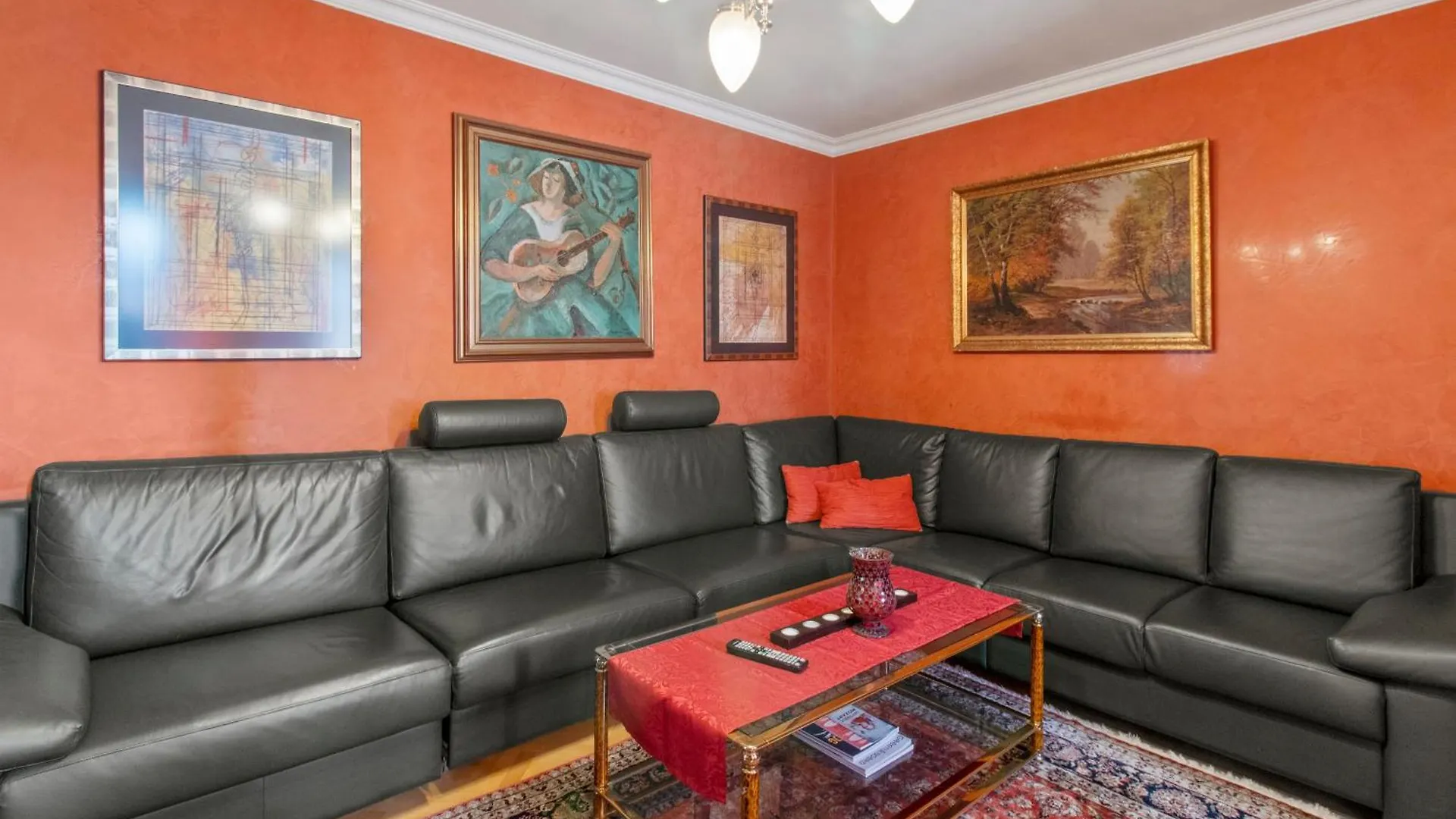 110 M2 Cathedral View Penthouse Apartment ウィーン