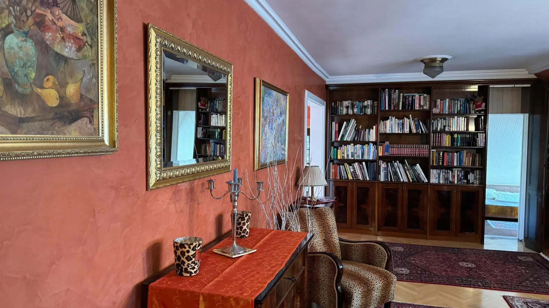 110 M2 Cathedral View Penthouse Apartment ウィーン